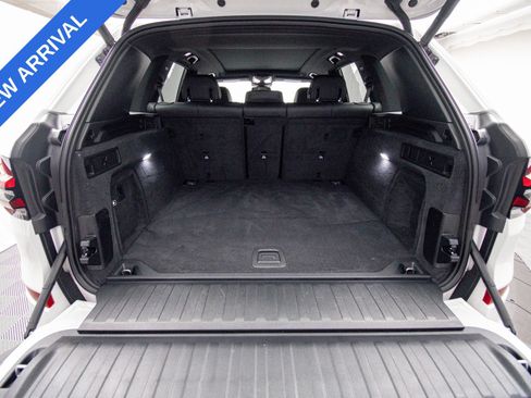 Used 2024 BMW X5 xDrive40i w/ M Sport Package AWD/4WD image 36