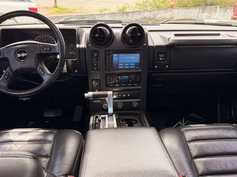 Used 2005 HUMMER H2 SUT w/ Preferred Equipment Group AWD/4WD image 27