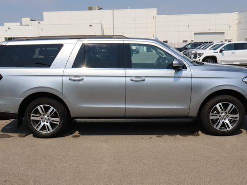 Used 2024 Ford Expedition Max XLT AWD/4WD image 8