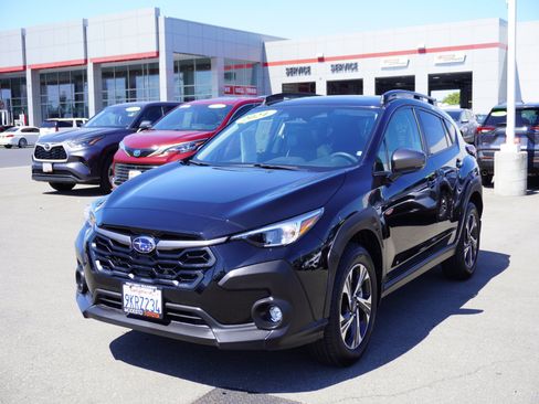 Used 2024 Subaru Crosstrek 2.0i Premium AWD/4WD image 7
