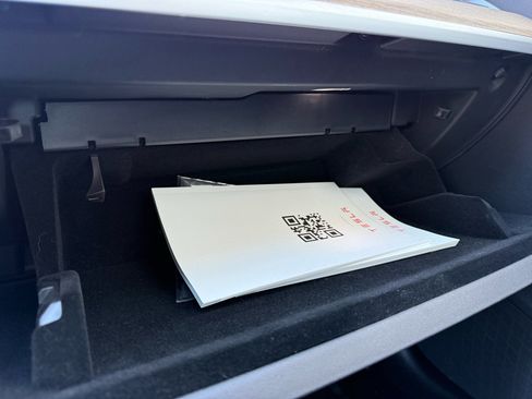 Used 2021 Tesla Model 3 Standard Range Plus image 34