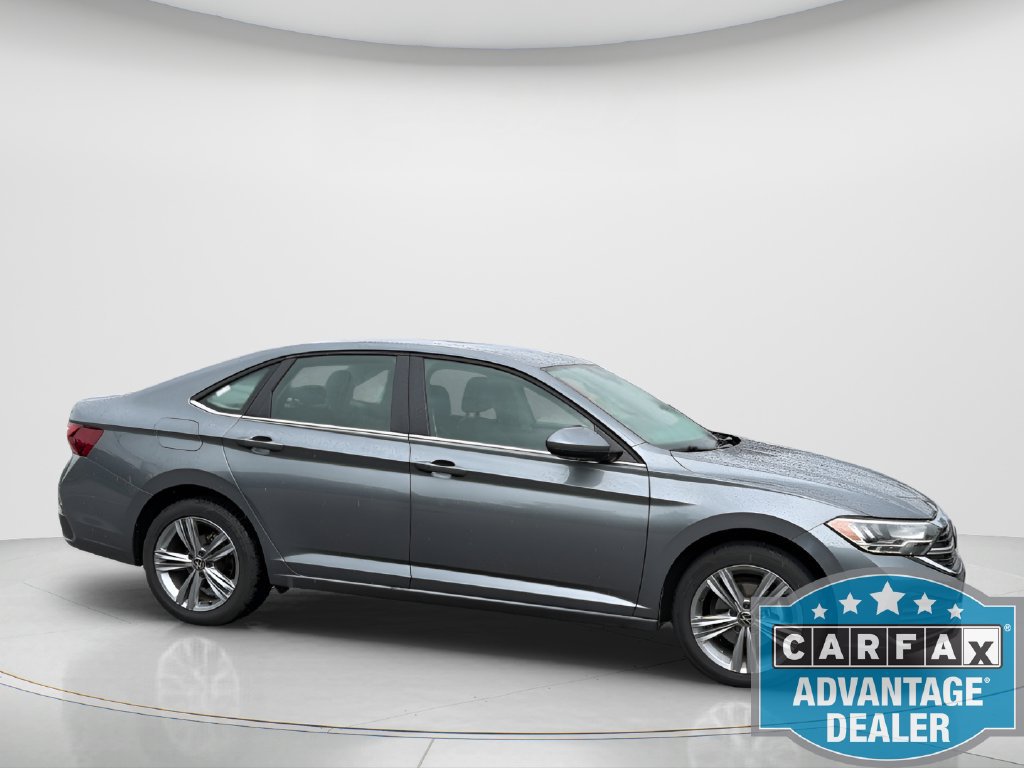 Used 2024 Volkswagen Jetta SE FWD image 4