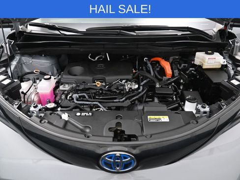 Certified 2025 Toyota Sienna XSE w/ XSE Plus Package image 38