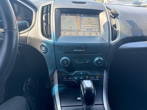 Used 2018 Ford Edge SEL w/ Equipment Group 201A FWD image 10