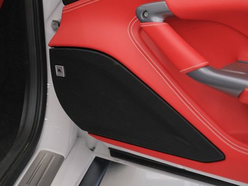 Used 2023 Ferrari F8 Tributo RWD image 37
