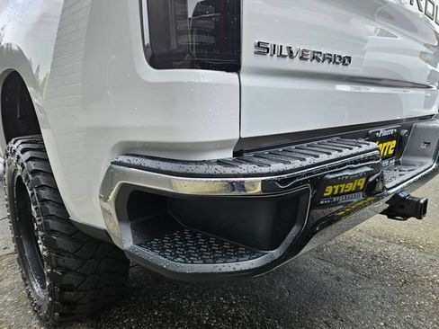 Used 2020 Chevrolet Silverado 1500 LT w/ Fleet Comfort Package AWD/4WD image 2