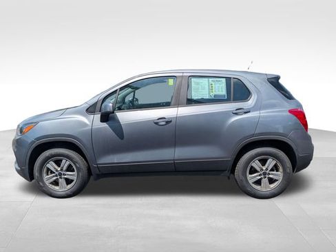Used 2020 Chevrolet Trax LS AWD/4WD image 4