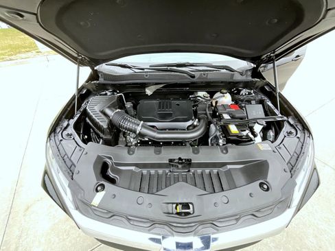 Used 2025 Chevrolet Blazer LT AWD/4WD image 24