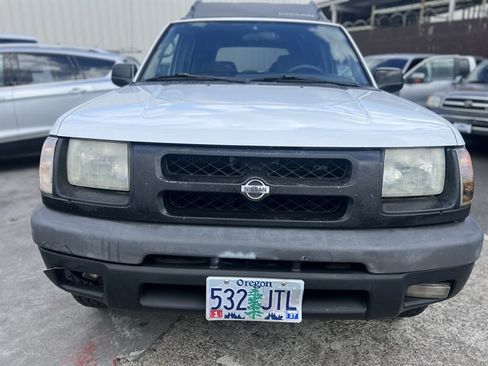 Used 2000 Nissan Xterra XE AWD/4WD image 8