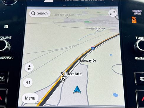 Used 2023 Subaru Ascent Limited w/ Technology Package image 17