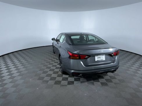 Certified 2025 Nissan Altima 2.5 SR AWD/4WD image 7