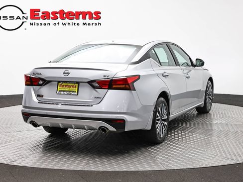 Used 2023 Nissan Altima 2.5 SV w/ SV Premium Package AWD/4WD image 5