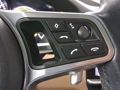 Used 2021 Porsche Cayenne image 20