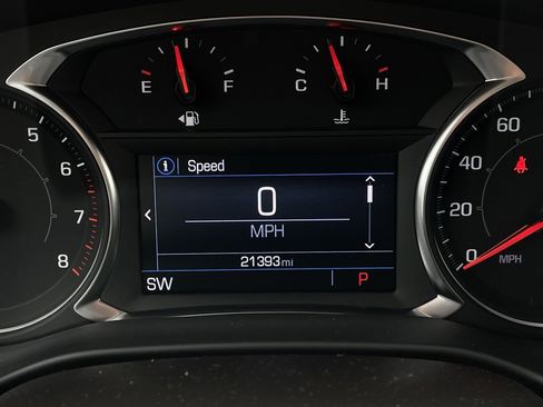 Used 2023 GMC Acadia SLE w/ Driver Convenience Package image 16