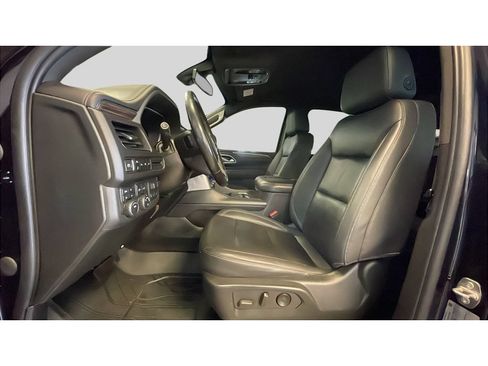 Used 2022 Chevrolet Suburban LT w/ Max Trailering Package AWD/4WD image 12