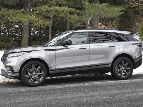 Used 2020 Land Rover Range Rover Velar R-Dynamic S image 3