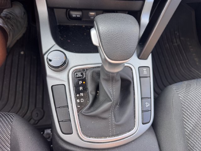 Used 2025 Kia Seltos LX AWD/4WD image 17