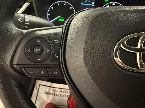 Used 2023 Toyota Corolla LE w/ Carpet Mat Package (TMS) FWD image 29