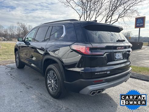 Used 2025 GMC Acadia Elevation image 12