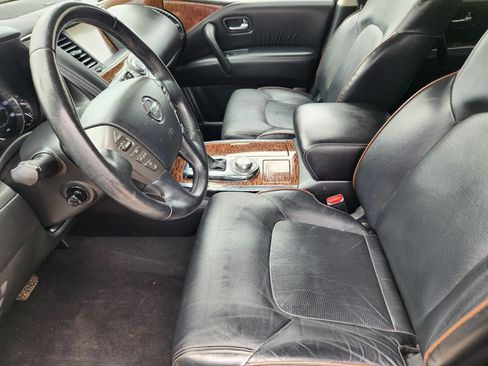 Used 2019 Nissan Armada Platinum w/ Captain's Chairs Package AWD/4WD image 9