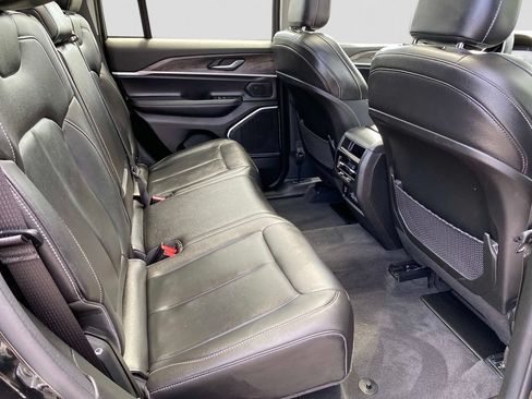 Certified 2022 Jeep Grand Cherokee Limited AWD/4WD image 27