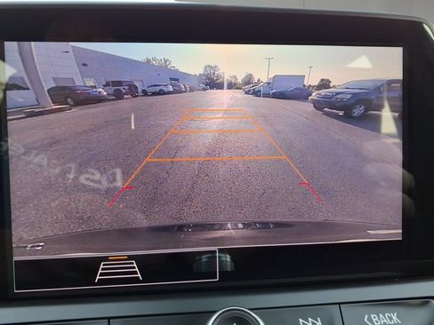 Used 2022 Chevrolet Blazer LT FWD image 26