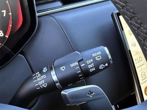 New 2025 Land Rover Range Rover Long Wheelbase SE image 30