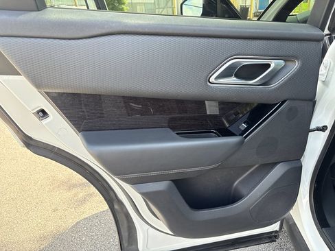 Used 2020 Land Rover Range Rover Velar R-Dynamic S AWD/4WD image 35