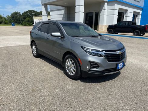 Used 2024 Chevrolet Equinox LT FWD image 9