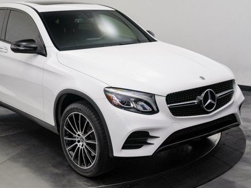 Used 2018 Mercedes-Benz GLC 300 4MATIC Coupe image 12