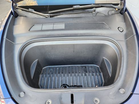 Used 2021 Tesla Model Y 2WD image 29