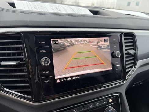 Used 2023 Volkswagen Atlas SEL R-Line image 33