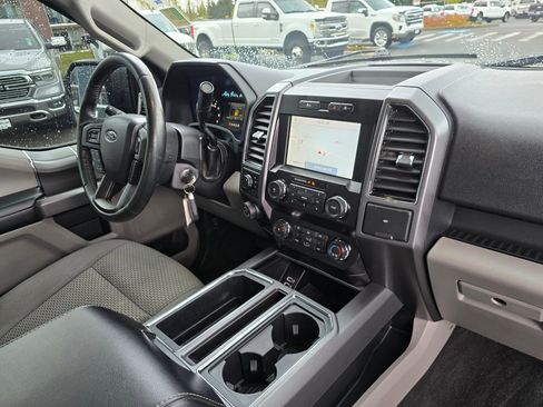 Used 2020 Ford F150 XLT w/ Equipment Group 302A Luxury AWD/4WD image 32