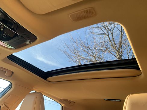 Used 2025 Lexus NX 450h+ AWD w/ Luxury Package image 28