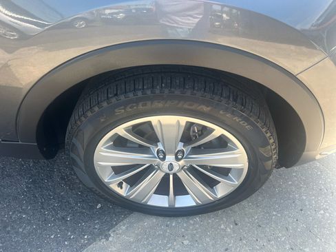 Used 2018 Ford Explorer Limited image 4