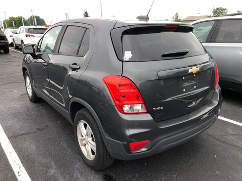 Used 2020 Chevrolet Trax LS w/ Tint and Cruise Package FWD image 5