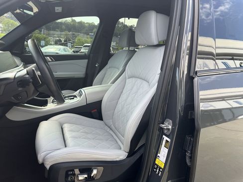 Used 2023 BMW X5 M50i w/ Executive Package AWD/4WD image 14
