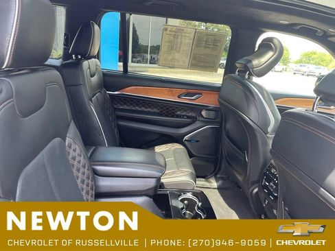 Used 2022 Jeep Grand Cherokee L Summit AWD/4WD image 29