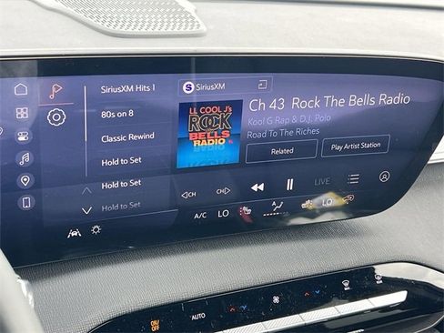 New 2026 Buick Enclave Sport Touring image 17