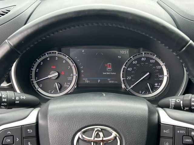 Used 2022 Toyota Highlander XLE AWD/4WD image 61