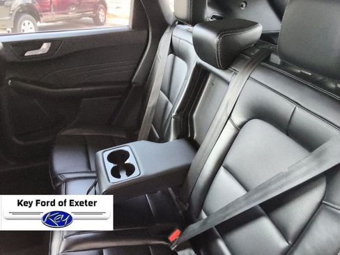 Used 2023 Ford Escape Platinum AWD/4WD image 23