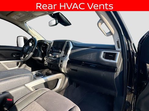 Used 2021 Nissan Titan SV w/ SV Convenience Package image 15