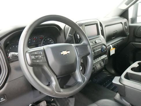 Used 2025 Chevrolet Silverado 2500 W/T w/ WT Convenience Package image 15