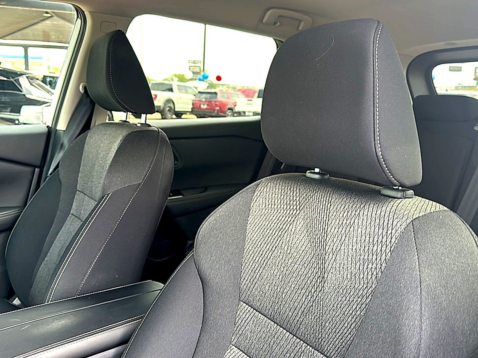 Certified 2026 Nissan Rogue SV FWD image 7