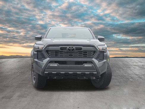 Used 2026 Toyota Tacoma TRD Off-Road AWD/4WD image 3