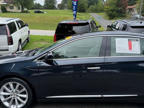 Used 2013 Cadillac XTS Premium AWD/4WD image 3
