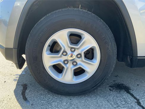 Used 2015 Jeep Grand Cherokee Laredo w/ Quick Order Package 23E image 30