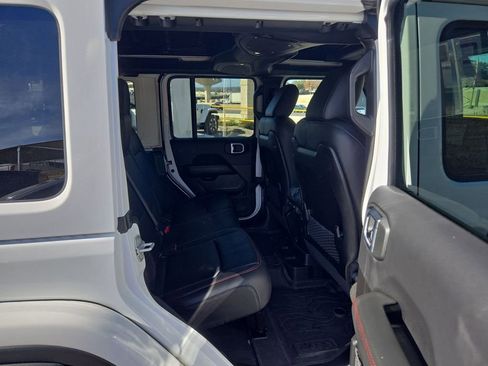 Certified 2024 Jeep Wrangler Unlimited Rubicon image 26