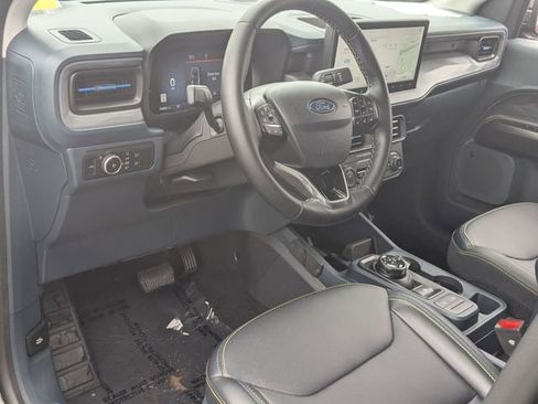 Used 2025 Ford Maverick Lobo AWD/4WD image 11