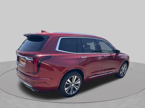 Used 2021 Cadillac XT6 Premium Luxury FWD image 6